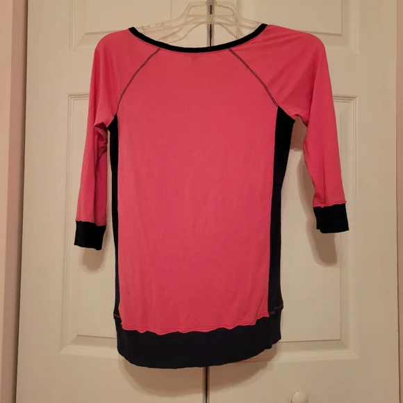 Express Fuchsia and Navy Women's Blouse - Picture 4 of 4